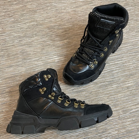 SOLD - Picture 1 of 4